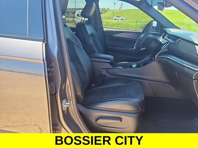 2025 Jeep Grand Cherokee L Altitude 4x2