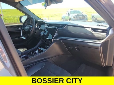 2025 Jeep Grand Cherokee L Altitude 4x2