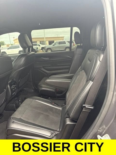 2025 Jeep Grand Cherokee L Altitude 4x2