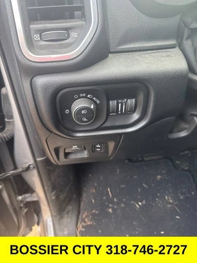 2022 RAM 1500 Laramie Crew Cab 4x2 5'7" Box