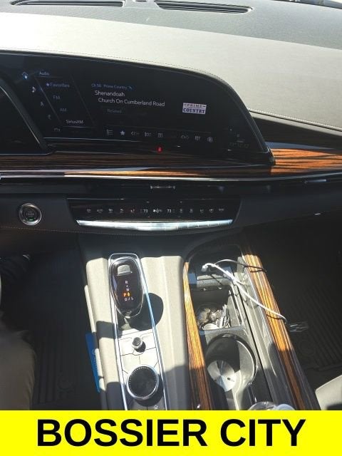 2024 Cadillac Escalade Luxury