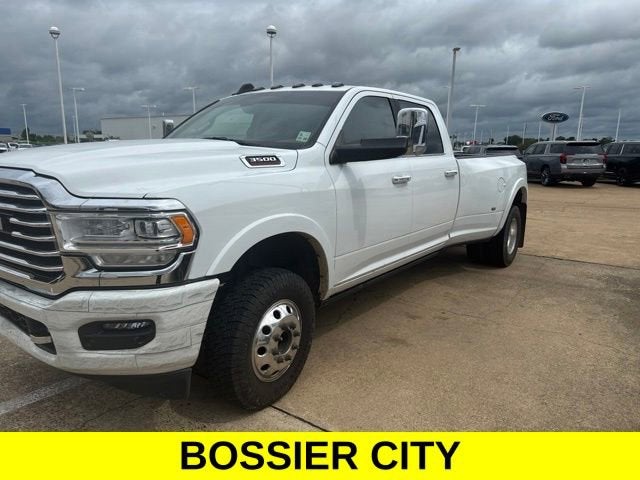 2022 RAM 3500 Limited Longhorn Crew Cab 4x4 8' Box