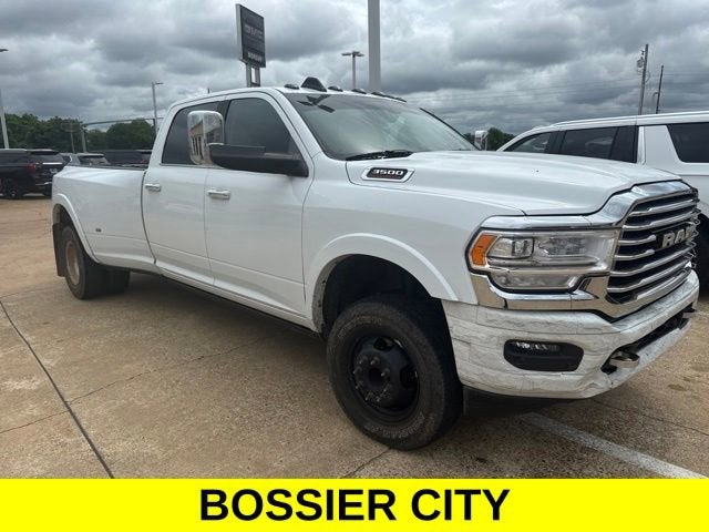 2022 RAM 3500 Limited Longhorn Crew Cab 4x4 8' Box