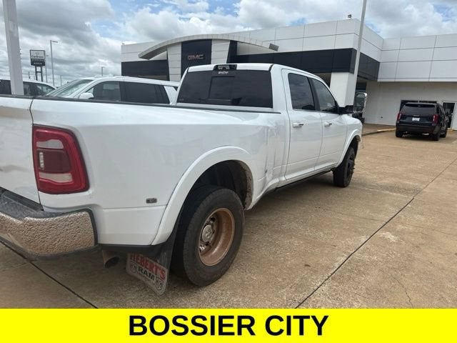 2022 RAM 3500 Limited Longhorn Crew Cab 4x4 8' Box