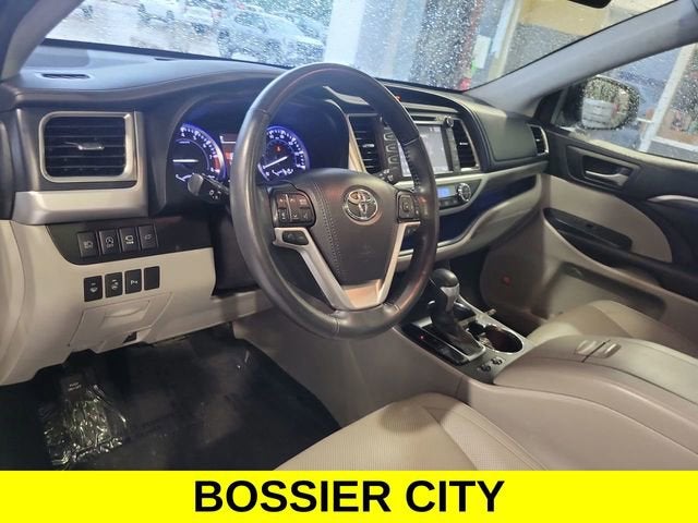 2019 Toyota Highlander Limited Platinum
