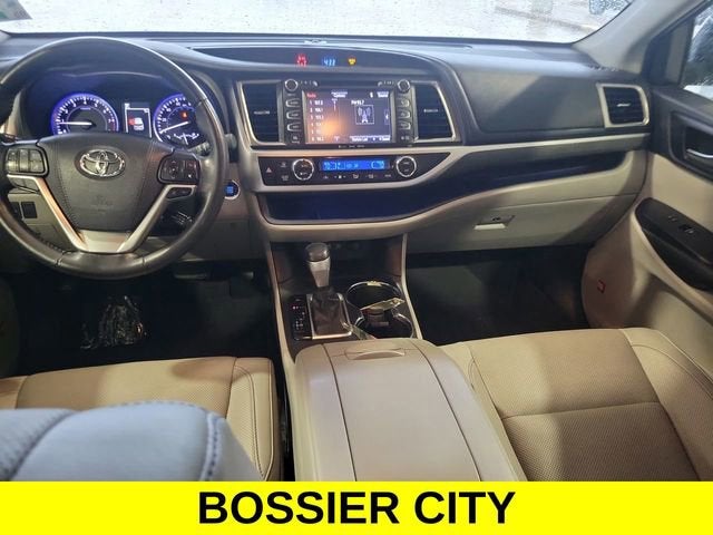 2019 Toyota Highlander Limited Platinum