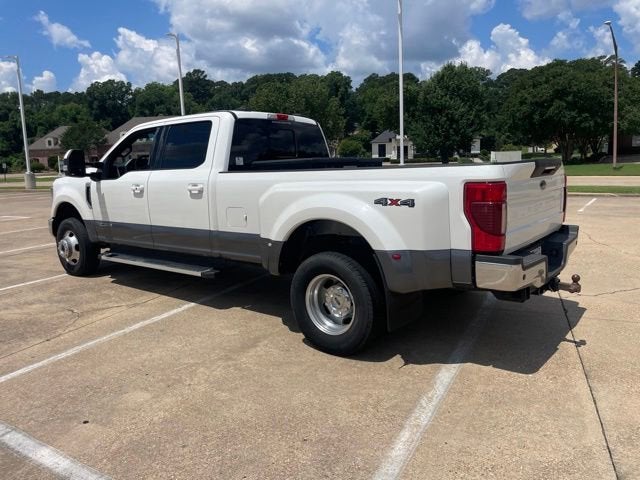 2022 Ford F-350 LARIAT