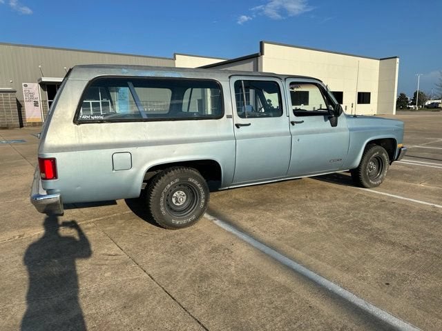 1990 Chevrolet Suburban Base
