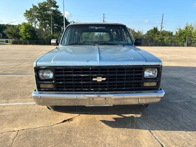1990 Chevrolet Suburban Base