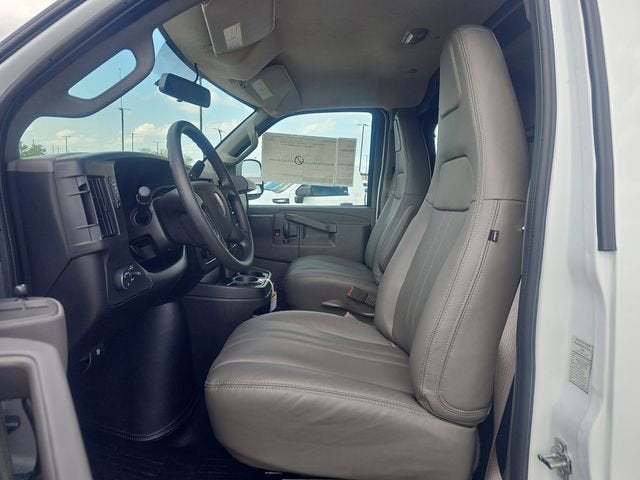 2025 GMC Savana Cargo Work Van