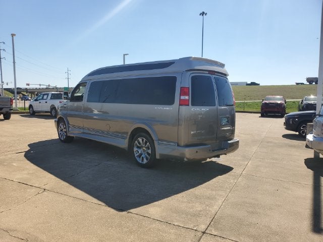 2022 GMC Savana Cargo 2500 Work Van