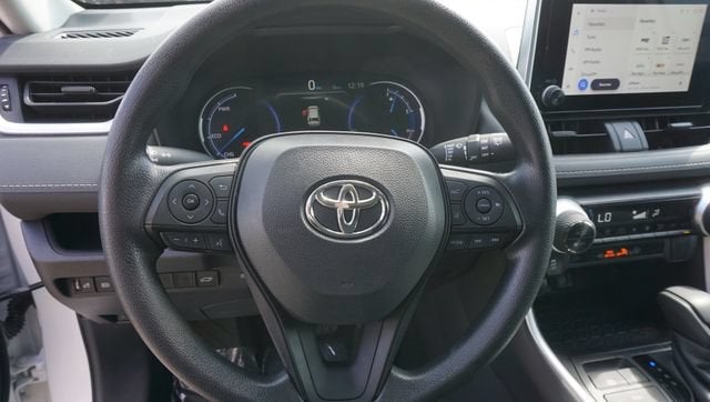 2024 Toyota RAV4 XLE - Photo 11