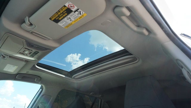 2024 Toyota RAV4 XLE - Photo 18
