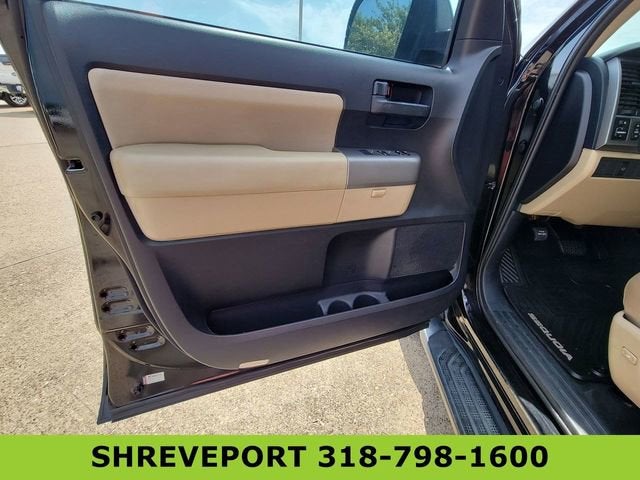 2016 Toyota Sequoia SR5 5.7L V8