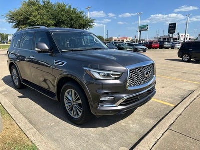 2023 INFINITI QX80 LUXE