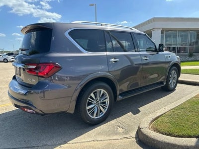 2023 INFINITI QX80 LUXE