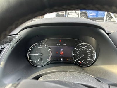 2023 INFINITI QX80 LUXE