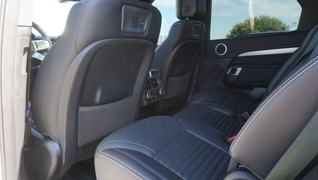 2024 Land Rover Discovery P300 Dynamic SE