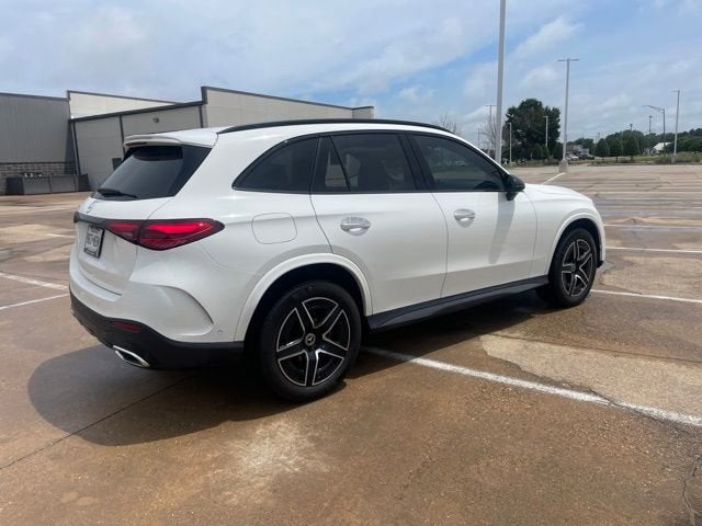 2025 Mercedes-Benz GLC 300 SUV