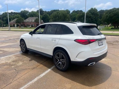 2025 Mercedes-Benz GLC 300 SUV